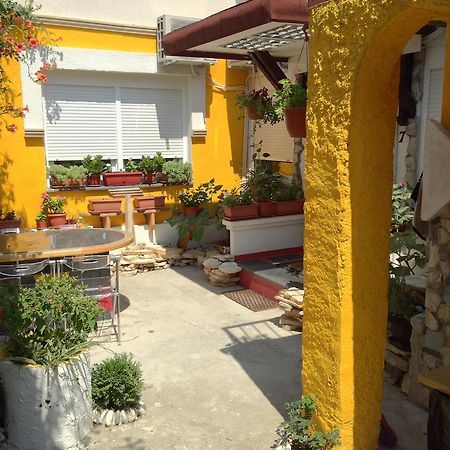 Guesthouse 7Even Мостар Экстерьер фото